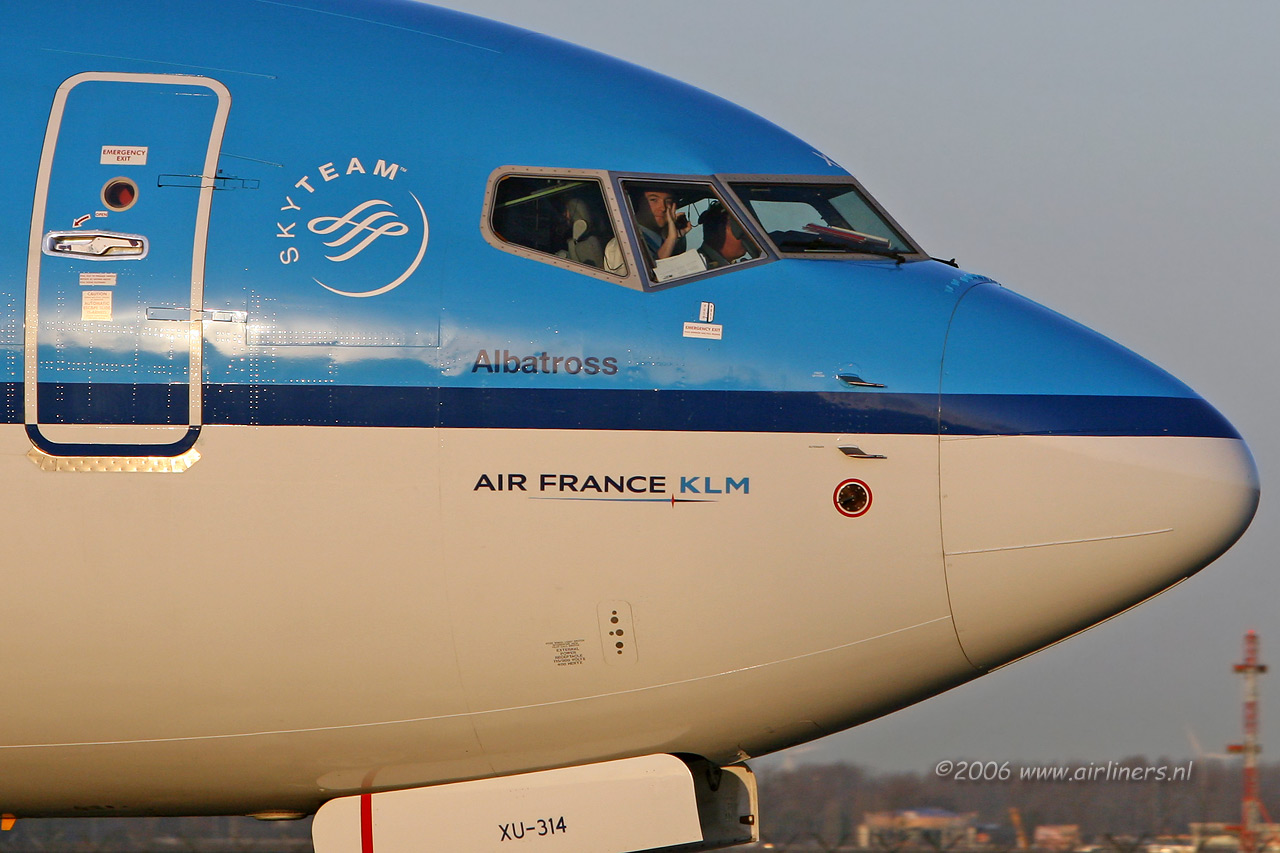 -KLM-PH-BXU